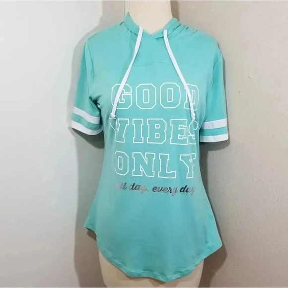 {Infinite Performance} "Good Vibes Only" Hoodie - Picture 1 of 12